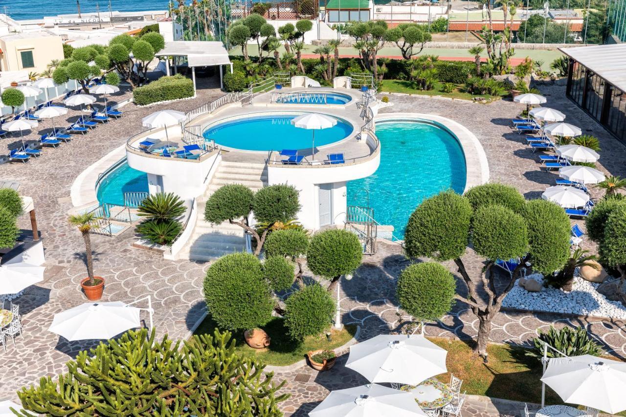 Hotel Zaro ラッコ・アメーノ エクステリア 写真